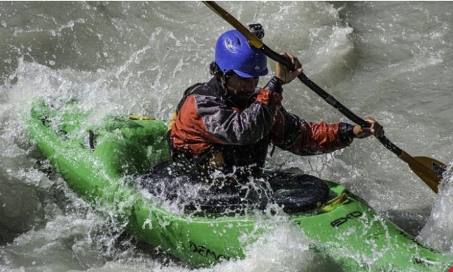  School of kayaking in Morgex 